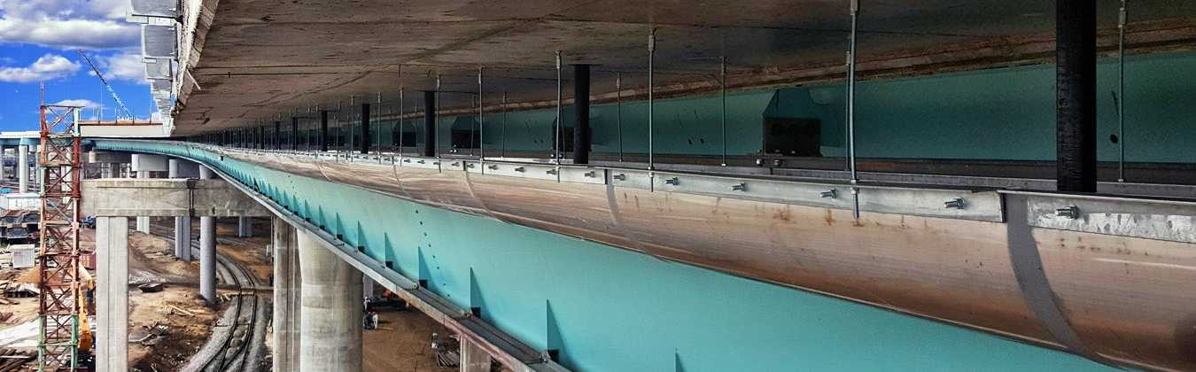 Монтаж водоотводных лотков с пролетных строений